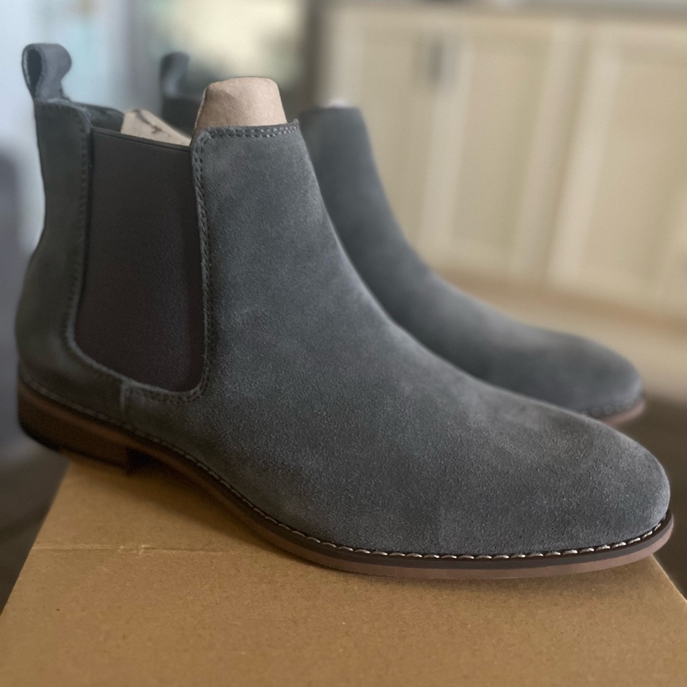 Stylish Gray Suede Chelsea Boots